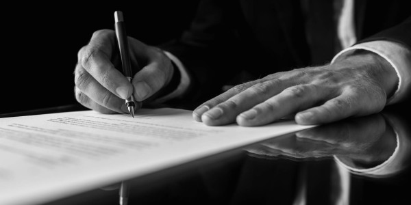 Derecho Inmobiliario / Abogados Inmobiliarios en Santa Coloma de Gramenet · Desahucio por Ocupación Ilegal - Echar Ocupas / Okupas 