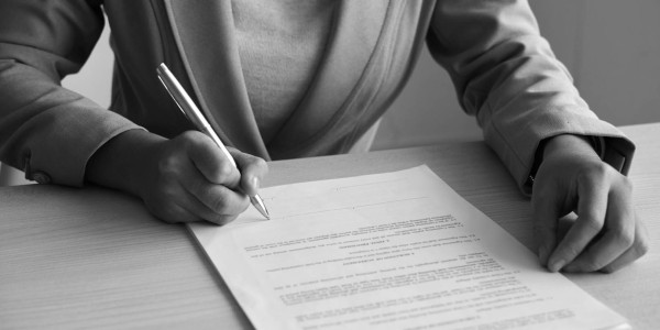 Derecho Laboral / Abogados Laboralistas en Santa Coloma de Gramenet · Redacción y Revisión de Contratos de Trabajo