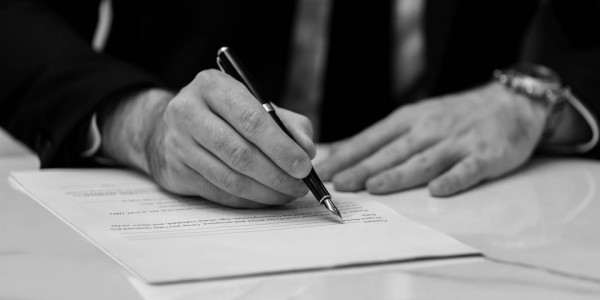Derecho Mercantil / Abogados Mercantilistas Santa Coloma de Gramenet · Asesoramiento en Cumplimiento de Leyes Antimonopolio y de Competencia